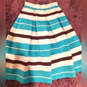 New York & Company pleated skirt, size S